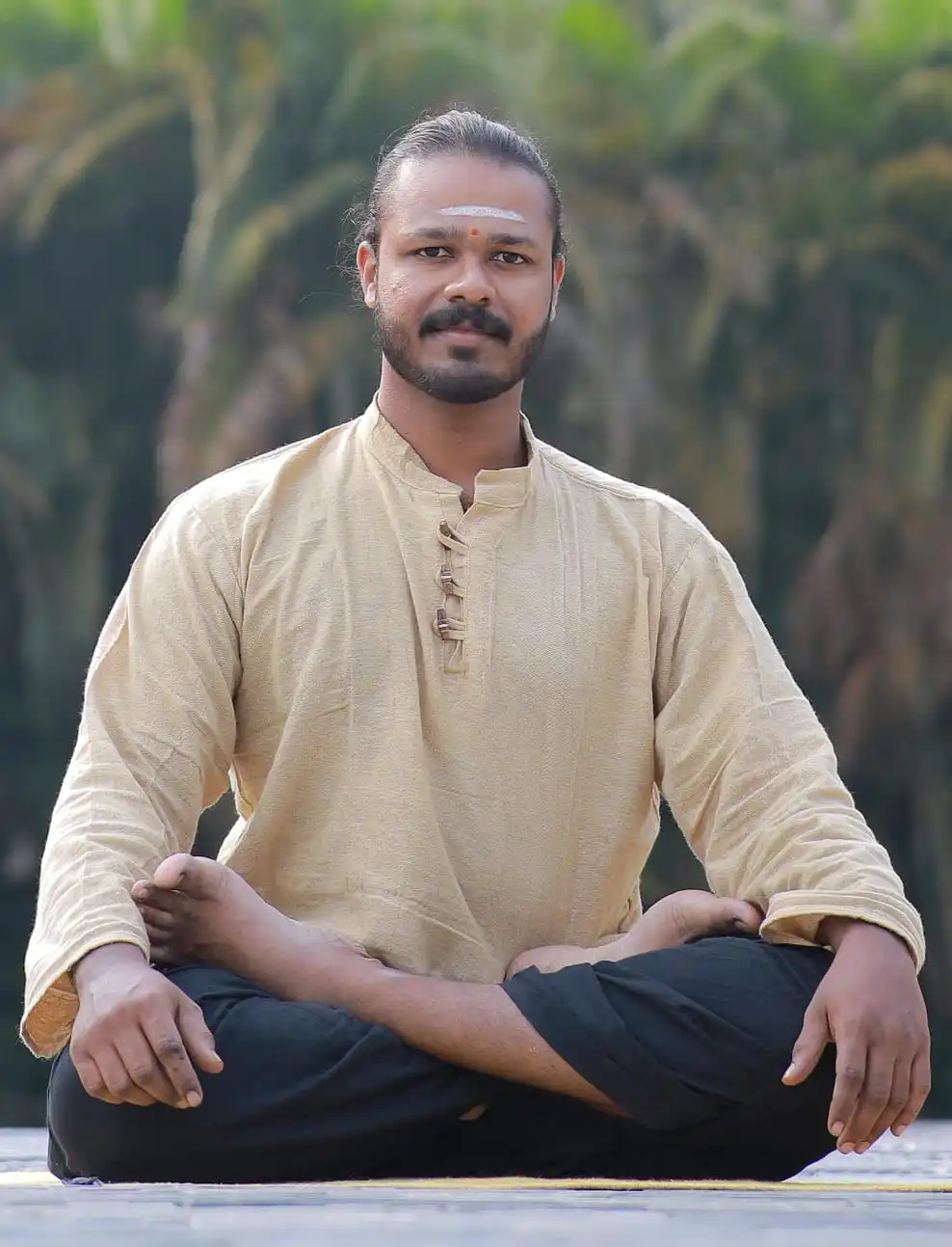 Über uns 2 Yoga Leonberg | Yoga für Unternehmen | Move Lingam