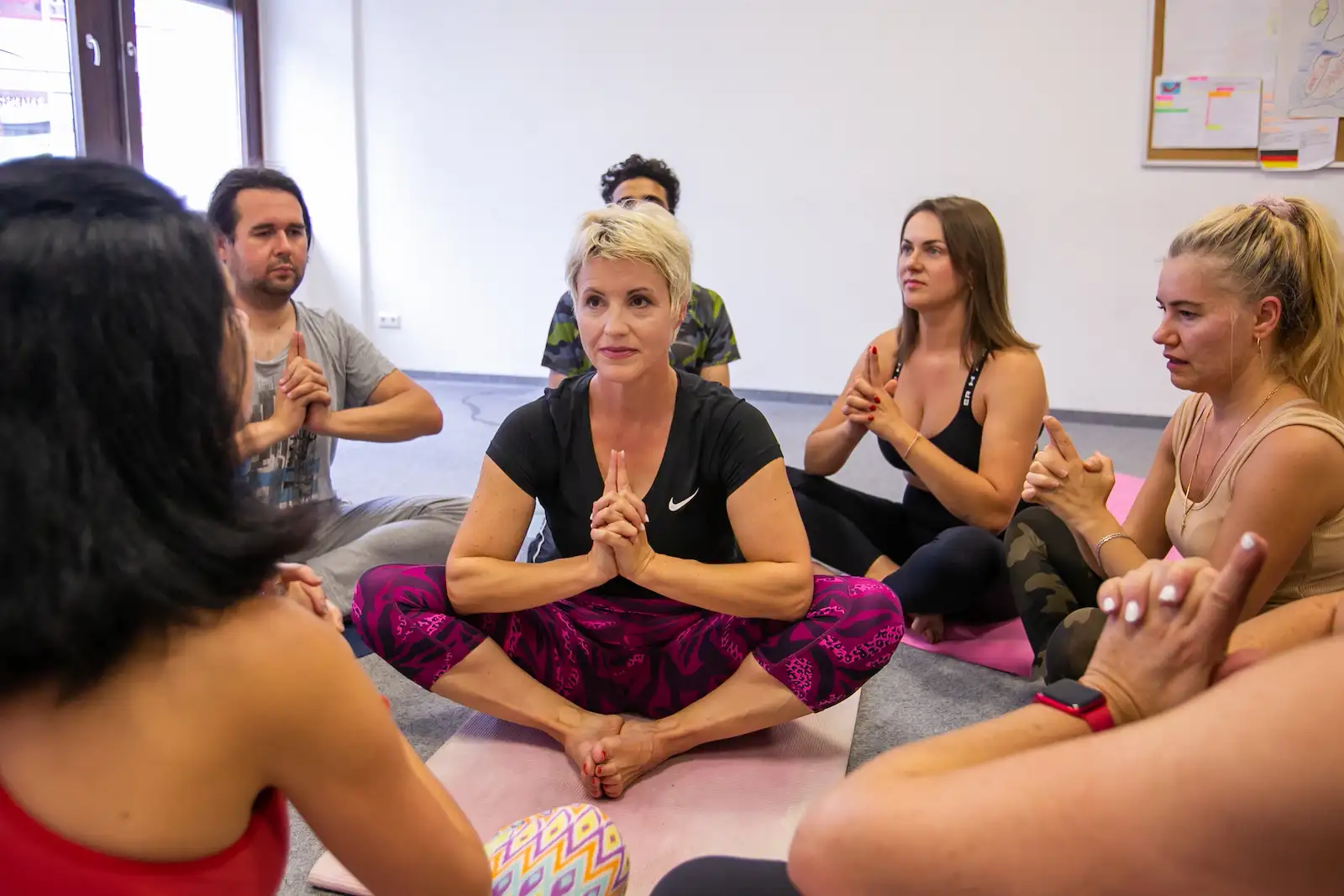 Firmenyoga in Leonberg, Stuttgart, Sindelfingen
